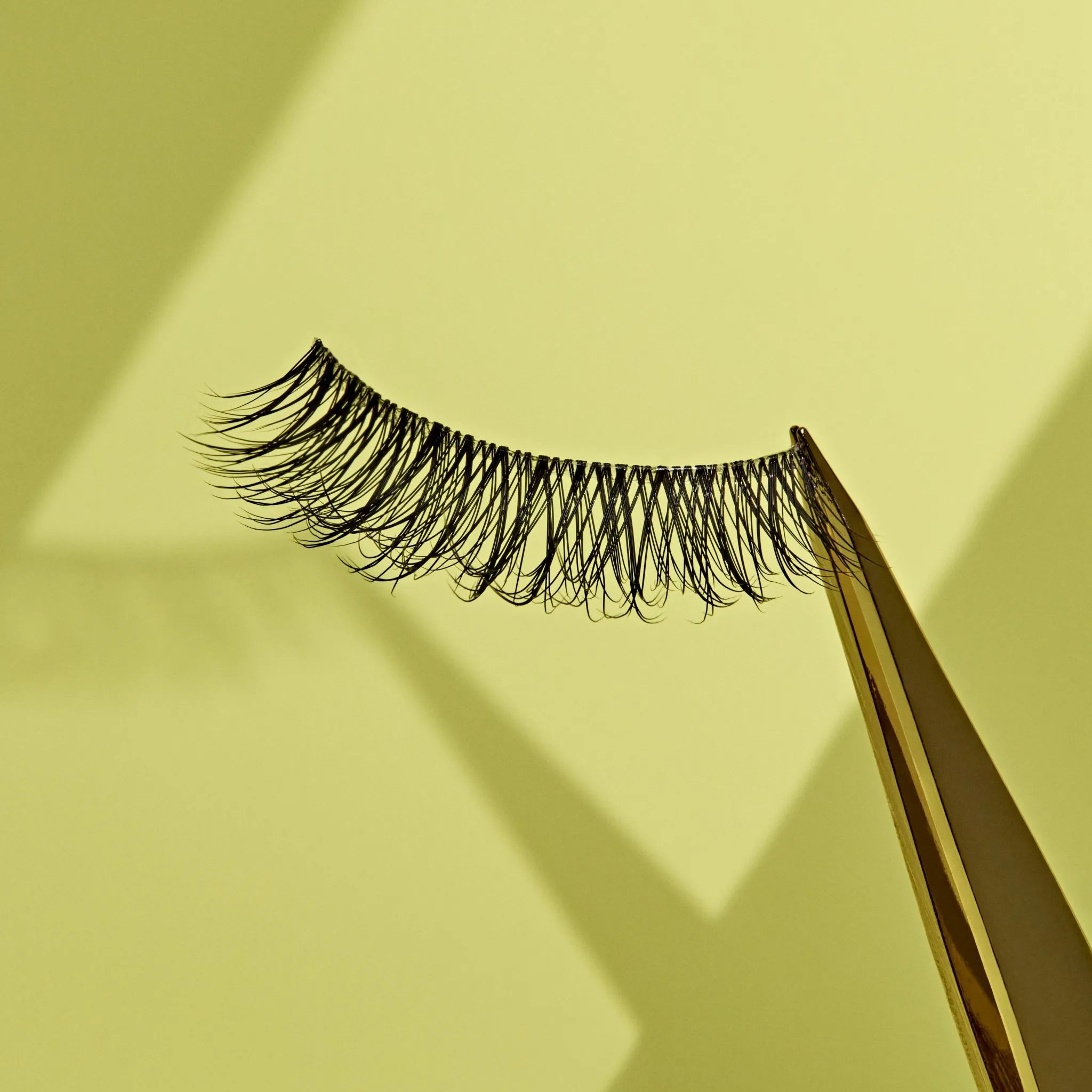 Erstes Date im Gym? Nur mit den ARDELL Active Lashes!