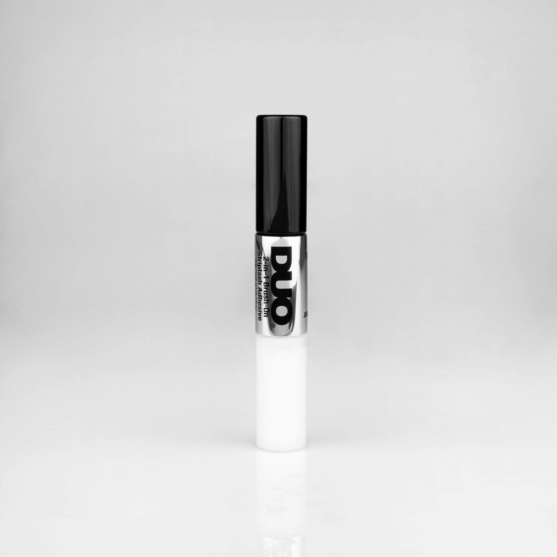 Duo 2-in-1 Brush On Adhesive clear & dark