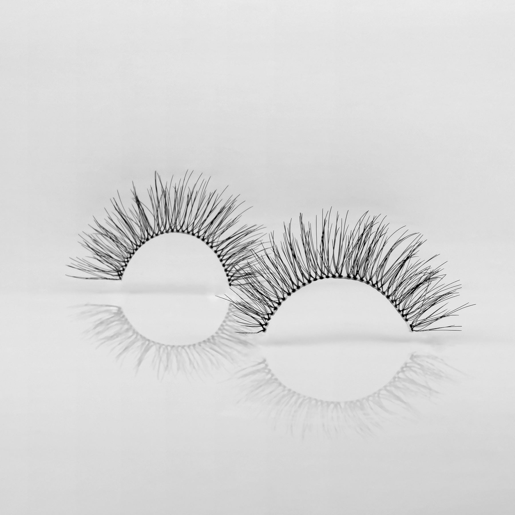 ARDELL Naked Lashes 423